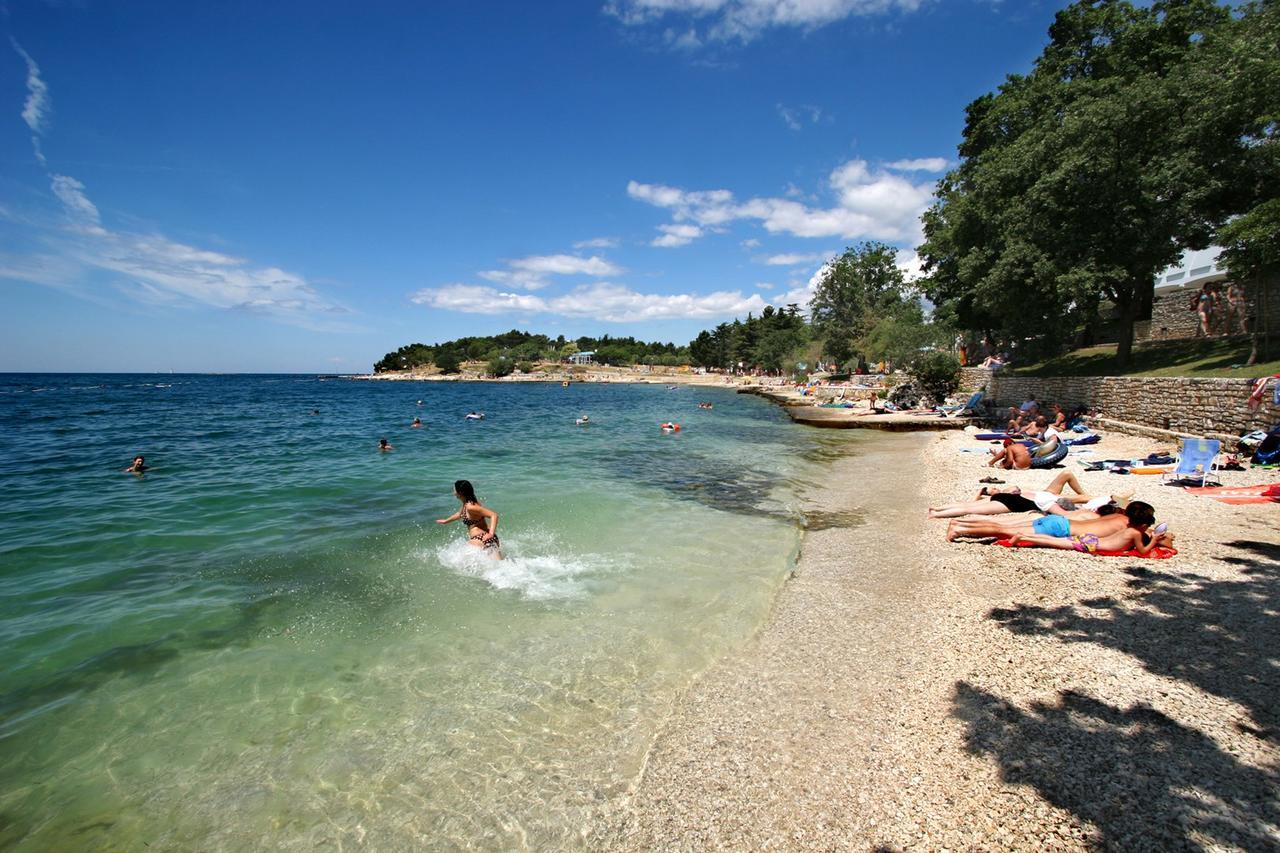 App. Fiorela Hotell Poreč Exteriör bild
